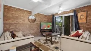 Beach Side Pet Friendly Hideaway - Tangalooma
