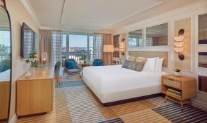 City View King room in Viceroy Santa Monica