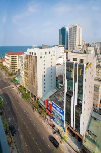 Ruby Star Da Nang - Central My Khe Beach