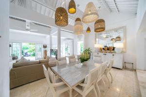 Cozy & Charming Canggu 4BR Luxury Villa