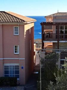 Cap Esterel Studio climatisé vue mer partielle