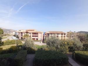 Cap Esterel Studio climatisé vue mer partielle