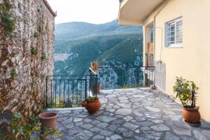 Ridomo Canyon Apartment