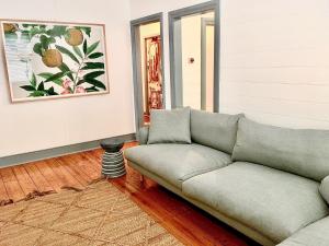 Cosy coastal cottage- Allwood Harbour