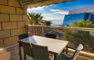 LEM5D - Palmes dOr Properties