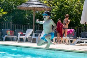 Campings Camping Le Pech Charmant : photos des chambres