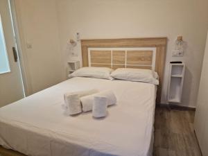 One&Lux San Luis Feel at Home in a Renovated Apartment