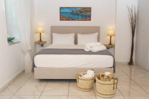 LITTLE YARD - HYDRA DREAM HOUSES