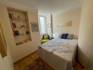 trc1, espectacular casa de pueblo en travesía colón