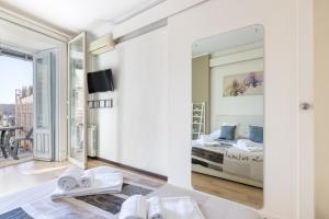 La casa di carta in piazza stesicoro