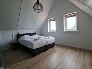Holiday Home in Scherpenisse with Terrace