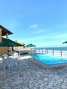 Casa em condomínio, beira mar e piscina Barra de São Miguel - Maceió- AL