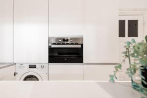 MARKES · Lovely 1-bedroom home w sunny backyard