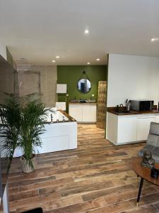 Jungle room