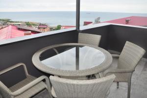 Large Two-Bedroom Suite with Balcony and Sea View room in Life Point Hotel