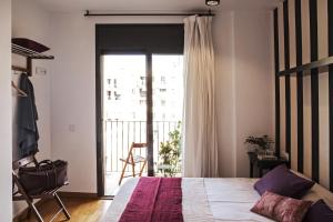 AinB Eixample-Entença Apartments