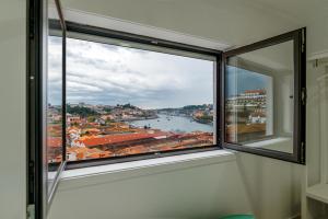 Lovely 2BR w/ views over the river, parking incl - 4hvězdičkové hotely ve městě Vila Nova de Gaia