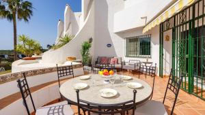 Stunning Calahonda duplex by Costarentals- Ref 190