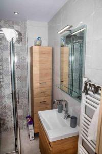 Lavrio Olympic Marine Seaview 2bdr Apt