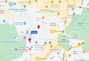 Sunny apartment right under Parthenon