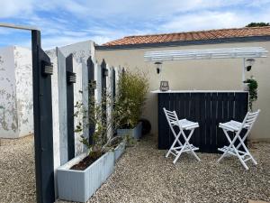 Maisons de vacances Maison de 2 chambres avec jardin clos et wifi a Saint Pierre d'Oleron a 1 km de la plage : photos des chambres