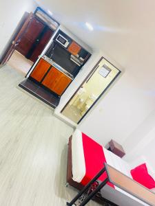 APARTAESTUDIO AMOBLADO DE UN SOLO AMBIENTE- QUINTA PAREDES CORFERIAS