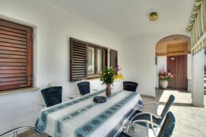 Apartments Sonja Zambratija