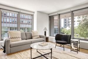 Back Bay 1BR w Gym nr Copley Sq BOS-739
