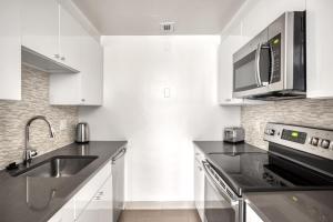 Back Bay 1BR w Gym nr Copley Sq BOS-739