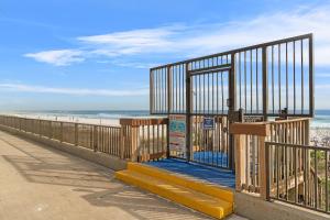 AquaVista Beach Resort by Panhandle Getaways