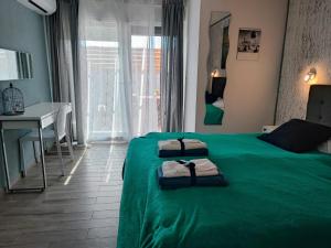 1 Bedroom Apartment Sleeps 3 - Outdoor Pool
