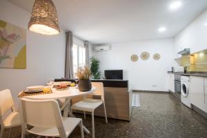 One-Bedroom Apartment room in Flatsforyou Carmen