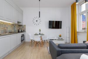 Sunny & Cozy Studio Morska City Centre by Renters