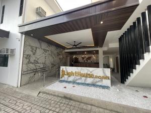 Lighthouse Point Hotel