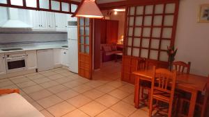 APTO. DOBLE PLANTA BAJA CON ACCESO A LA PISCINA