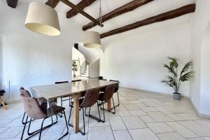 Maisons de vacances Beautiful Villa with garden and private pool : photos des chambres