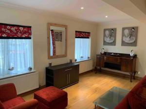 2-Bedroom Cottage with 2 Ensuites - Sleeps 6 Wifi