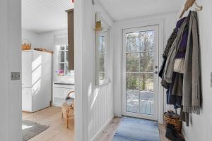 Authentic Holiday Home Close To The Beach