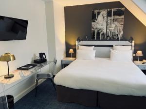 Hotels Hotel Le Cardinal Rueil Centre : photos des chambres