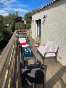 Chalets Maisonnette avec grande terrasse : photos des chambres