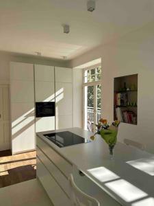 Laurelia Suites
