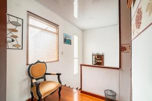 Excelente habitación cerca parque Simon Bolivar, Embajada y Movistar3