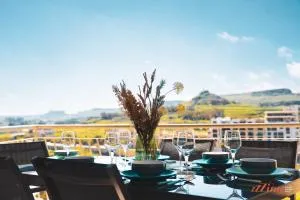 Glamorous Apartment with Panoramic Green Views - Marsalforn