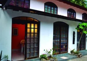 Pousada Em Busca do Sol - 特林达德