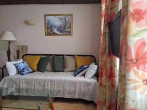 Maisons de vacances Calme et verdure en plein coeur d Illiers Combray : photos des chambres