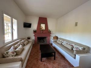 CORTIJO RURAL FLOR DE CAZALLA