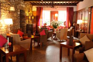 Hotels La Chaumiere : photos des chambres