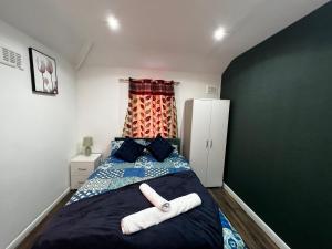 Good priced Accommodation in Sherperds bush