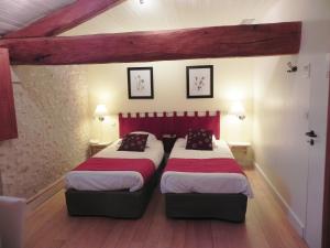 Hotels Le Pigeonnier du Perron, The Originals Relais (Relais du Silence) : photos des chambres