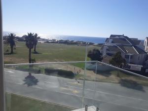 Summerstrand, 9th Avenue, Unit 303 Cascades